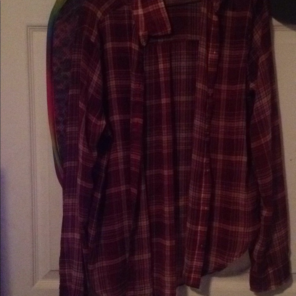 Hollister shirt!